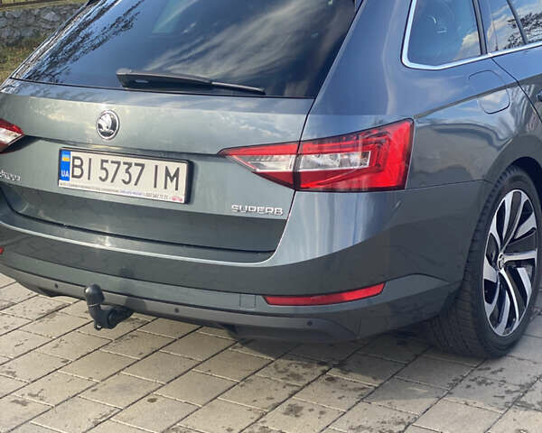 Сірий Шкода Суперб, об'ємом двигуна 1.97 л та пробігом 173 тис. км за 18999 $, фото 1 на Automoto.ua