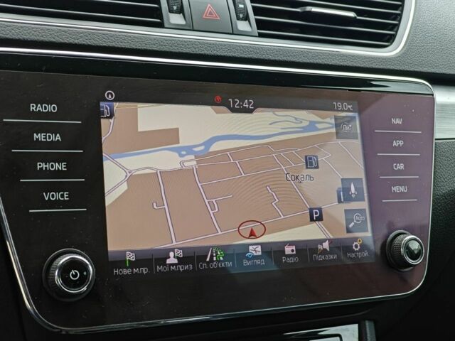 Серый Шкода Суперб, объемом двигателя 2 л и пробегом 207 тыс. км за 17999 $, фото 10 на Automoto.ua