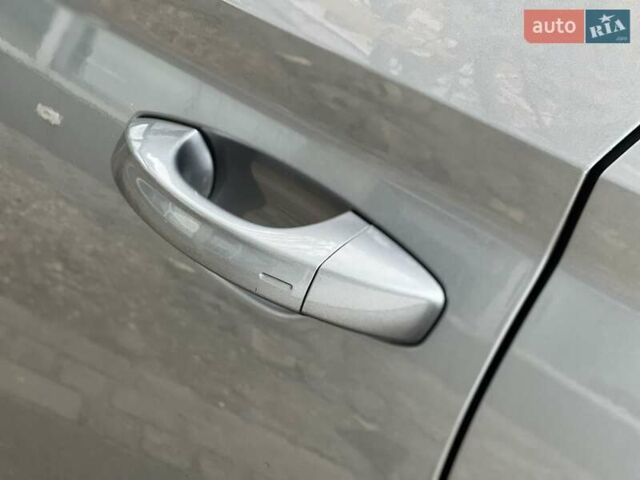 Шкода Суперб 2018 у Рівному на Automoto.ua Сірий Шкода Суперб, об'ємом двигуна 1.97 л та пробігом 220 тис. км за 20700 $, фото 58 на Automoto.ua