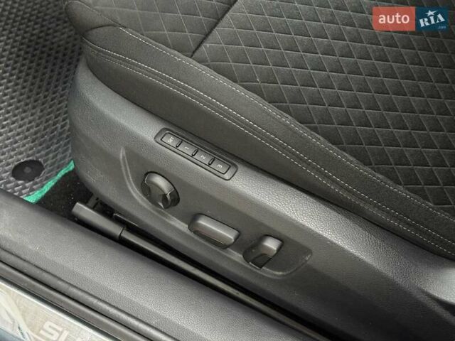 Серый Шкода Суперб, объемом двигателя 2 л и пробегом 187 тыс. км за 17900 $, фото 12 на Automoto.ua