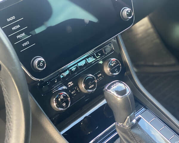 Сірий Шкода Суперб, об'ємом двигуна 1.97 л та пробігом 173 тис. км за 18999 $, фото 18 на Automoto.ua