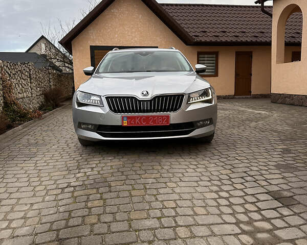 Серый Шкода Суперб, объемом двигателя 1.97 л и пробегом 210 тыс. км за 20300 $, фото 2 на Automoto.ua