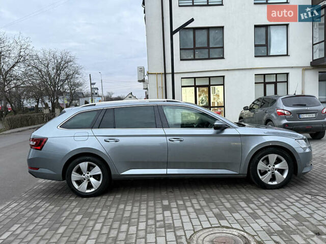Сірий Шкода Суперб, об'ємом двигуна 2 л та пробігом 237 тис. км за 18999 $, фото 3 на Automoto.ua