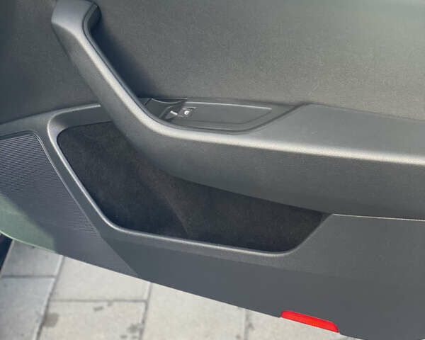 Сірий Шкода Суперб, об'ємом двигуна 1.97 л та пробігом 173 тис. км за 18999 $, фото 10 на Automoto.ua