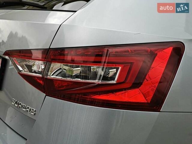 Серый Шкода Суперб, объемом двигателя 1.97 л и пробегом 202 тыс. км за 18300 $, фото 10 на Automoto.ua