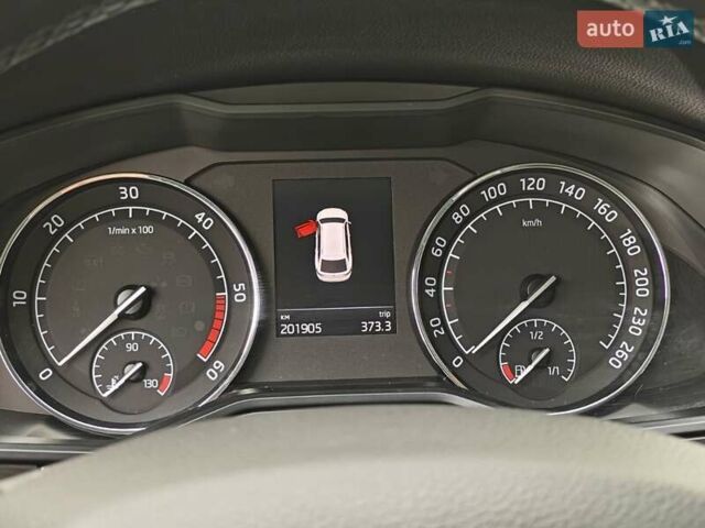 Серый Шкода Суперб, объемом двигателя 1.97 л и пробегом 202 тыс. км за 18300 $, фото 32 на Automoto.ua