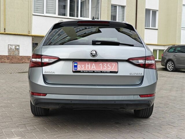 Серый Шкода Суперб, объемом двигателя 2 л и пробегом 207 тыс. км за 17999 $, фото 5 на Automoto.ua