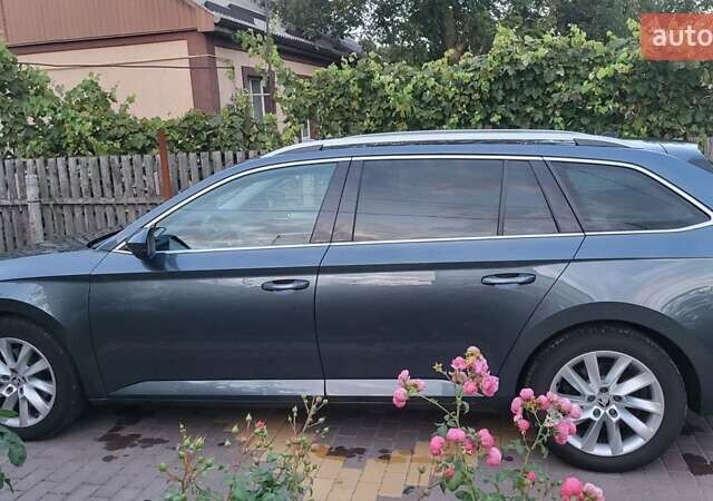 Сірий Шкода Суперб, об'ємом двигуна 1.6 л та пробігом 206 тис. км за 17500 $, фото 1 на Automoto.ua