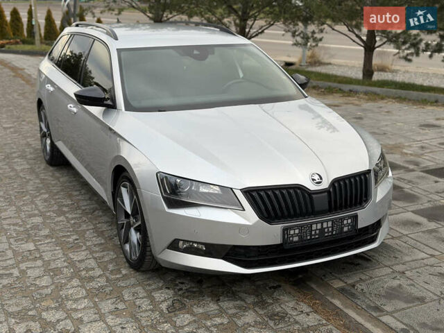 Серый Шкода Суперб, объемом двигателя 2 л и пробегом 265 тыс. км за 19900 $, фото 4 на Automoto.ua