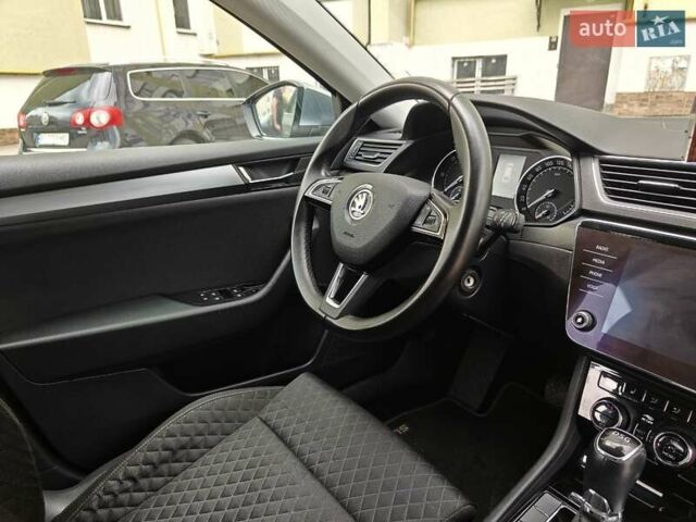 Серый Шкода Суперб, объемом двигателя 1.97 л и пробегом 202 тыс. км за 18300 $, фото 11 на Automoto.ua