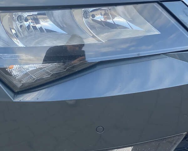 Сірий Шкода Суперб, об'ємом двигуна 1.97 л та пробігом 173 тис. км за 18999 $, фото 4 на Automoto.ua