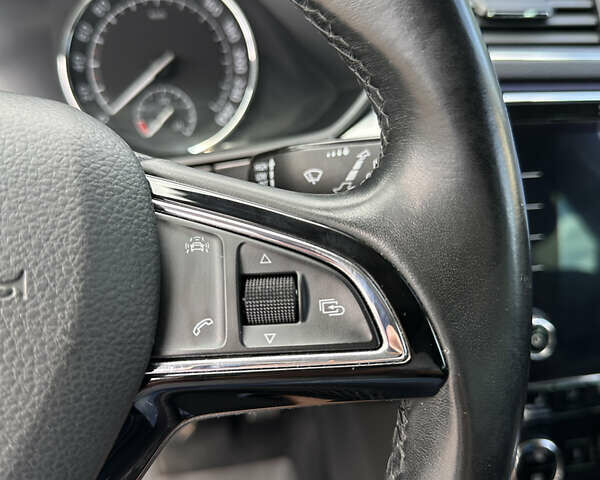 Серый Шкода Суперб, объемом двигателя 1.97 л и пробегом 210 тыс. км за 20350 $, фото 24 на Automoto.ua