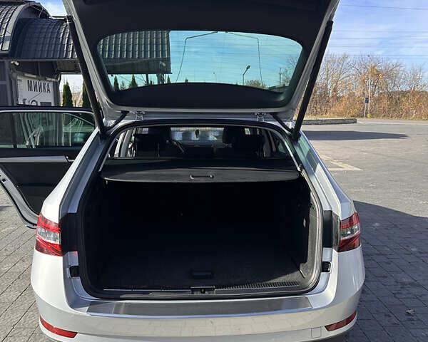 Серый Шкода Суперб, объемом двигателя 1.97 л и пробегом 210 тыс. км за 20350 $, фото 45 на Automoto.ua