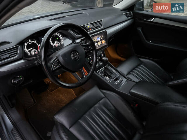 Серый Шкода Суперб, объемом двигателя 2 л и пробегом 237 тыс. км за 19000 $, фото 24 на Automoto.ua