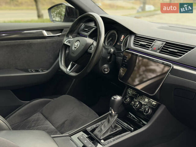 Серый Шкода Суперб, объемом двигателя 2 л и пробегом 265 тыс. км за 19900 $, фото 27 на Automoto.ua