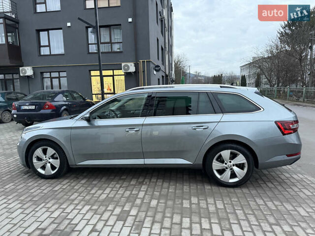 Серый Шкода Суперб, объемом двигателя 2 л и пробегом 237 тыс. км за 19000 $, фото 12 на Automoto.ua