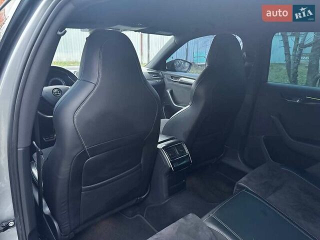 Сірий Шкода Суперб, об'ємом двигуна 1.97 л та пробігом 151 тис. км за 20800 $, фото 44 на Automoto.ua