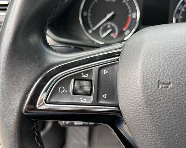 Серый Шкода Суперб, объемом двигателя 1.97 л и пробегом 210 тыс. км за 20350 $, фото 23 на Automoto.ua