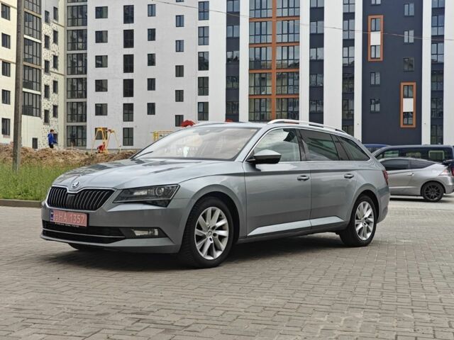 Серый Шкода Суперб, объемом двигателя 2 л и пробегом 207 тыс. км за 17999 $, фото 4 на Automoto.ua