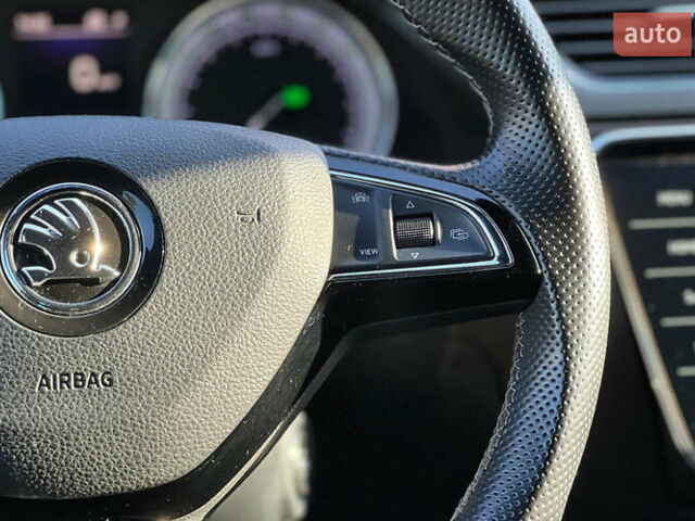 Серый Шкода Суперб, объемом двигателя 1.97 л и пробегом 265 тыс. км за 22300 $, фото 11 на Automoto.ua