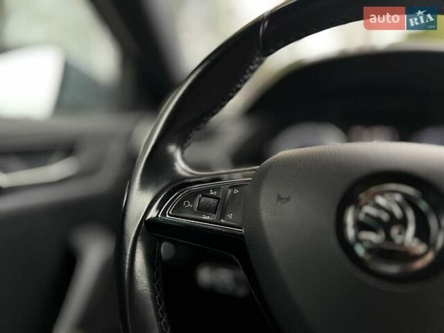 Шкода Суперб 2018 у Рівному на Automoto.ua Сірий Шкода Суперб, об'ємом двигуна 1.97 л та пробігом 220 тис. км за 20700 $, фото 67 на Automoto.ua