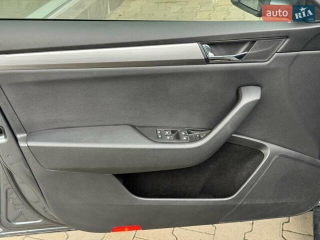 Серый Шкода Суперб, объемом двигателя 2 л и пробегом 187 тыс. км за 17900 $, фото 8 на Automoto.ua