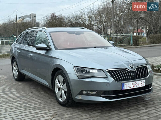 Серый Шкода Суперб, объемом двигателя 2 л и пробегом 237 тыс. км за 19000 $, фото 18 на Automoto.ua