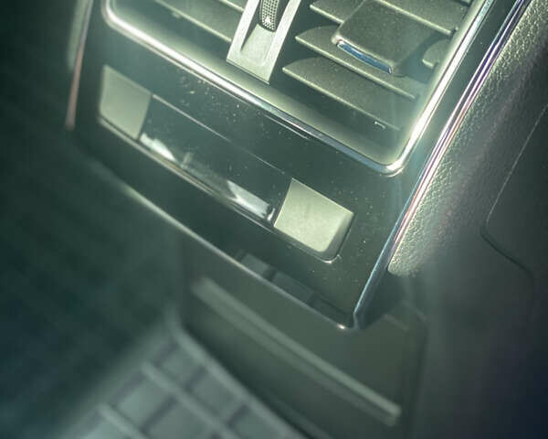 Сірий Шкода Суперб, об'ємом двигуна 1.97 л та пробігом 173 тис. км за 18999 $, фото 8 на Automoto.ua