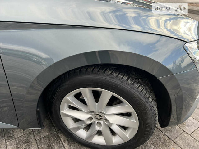 Серый Шкода Суперб, объемом двигателя 2 л и пробегом 230 тыс. км за 23400 $, фото 63 на Automoto.ua