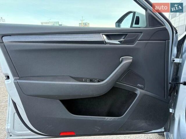 Серый Шкода Суперб, объемом двигателя 2 л и пробегом 128 тыс. км за 28390 $, фото 18 на Automoto.ua