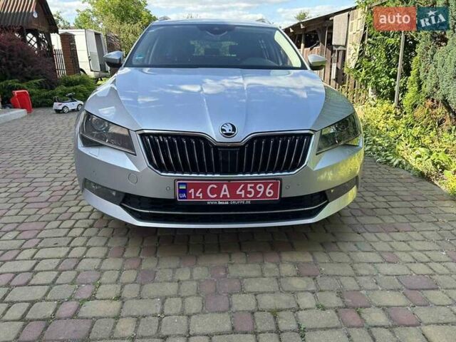 Серый Шкода Суперб, объемом двигателя 2 л и пробегом 248 тыс. км за 20500 $, фото 2 на Automoto.ua