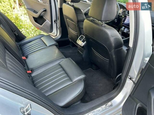 Серый Шкода Суперб, объемом двигателя 2 л и пробегом 248 тыс. км за 21800 $, фото 26 на Automoto.ua