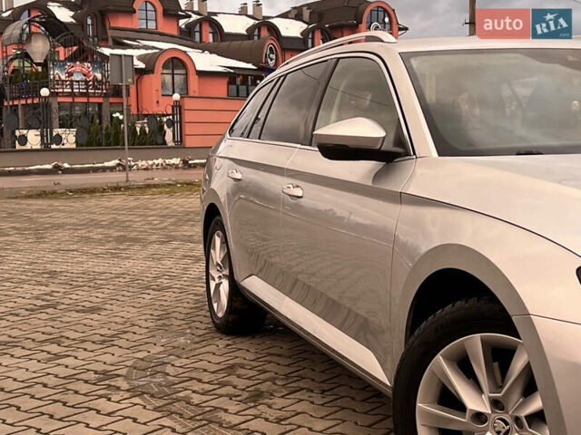 Серый Шкода Суперб, объемом двигателя 2 л и пробегом 302 тыс. км за 20200 $, фото 4 на Automoto.ua