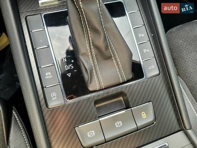 Сірий Шкода Суперб, об'ємом двигуна 2 л та пробігом 224 тис. км за 25999 $, фото 60 на Automoto.ua