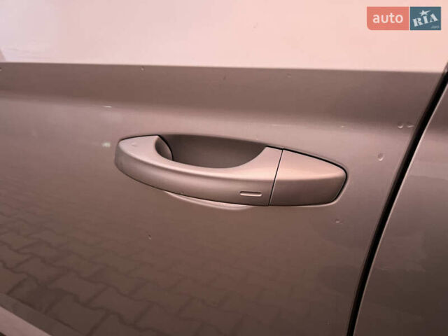 Серый Шкода Суперб, объемом двигателя 2 л и пробегом 302 тыс. км за 20200 $, фото 12 на Automoto.ua