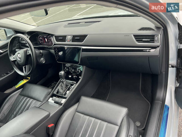 Серый Шкода Суперб, объемом двигателя 1.97 л и пробегом 69 тыс. км за 33000 $, фото 14 на Automoto.ua