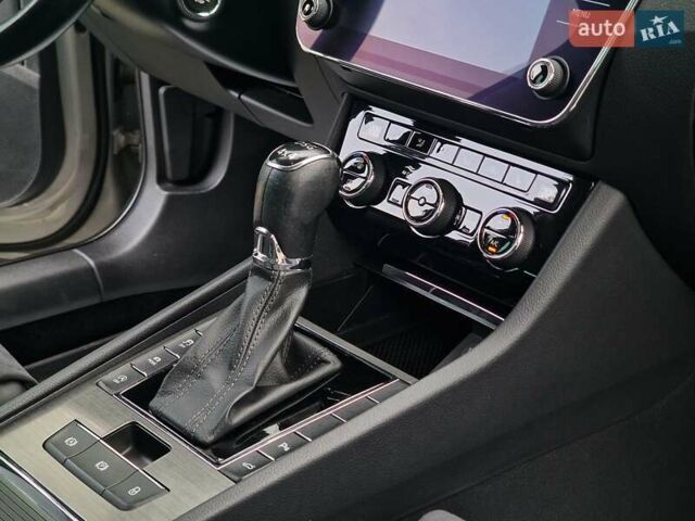 Серый Шкода Суперб, объемом двигателя 1.97 л и пробегом 146 тыс. км за 31999 $, фото 22 на Automoto.ua