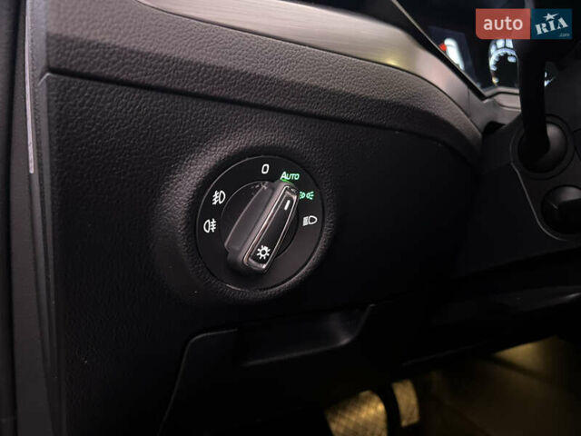 Серый Шкода Суперб, объемом двигателя 2 л и пробегом 302 тыс. км за 20200 $, фото 17 на Automoto.ua