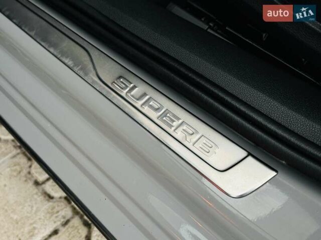 Сірий Шкода Суперб, об'ємом двигуна 1.97 л та пробігом 148 тис. км за 31005 $, фото 34 на Automoto.ua