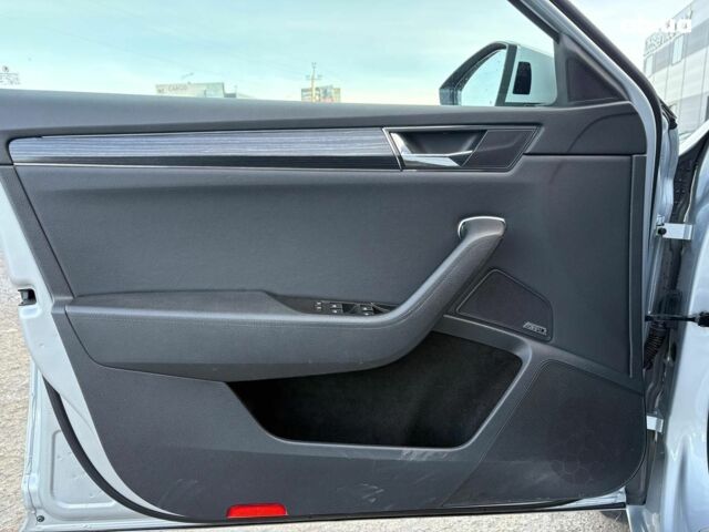 Серый Шкода Суперб, объемом двигателя 2 л и пробегом 128 тыс. км за 28390 $, фото 18 на Automoto.ua