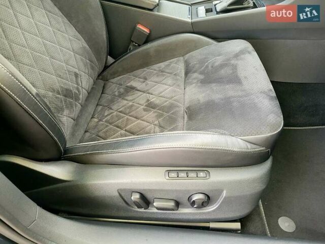 Сірий Шкода Суперб, об'ємом двигуна 2 л та пробігом 224 тис. км за 25999 $, фото 25 на Automoto.ua