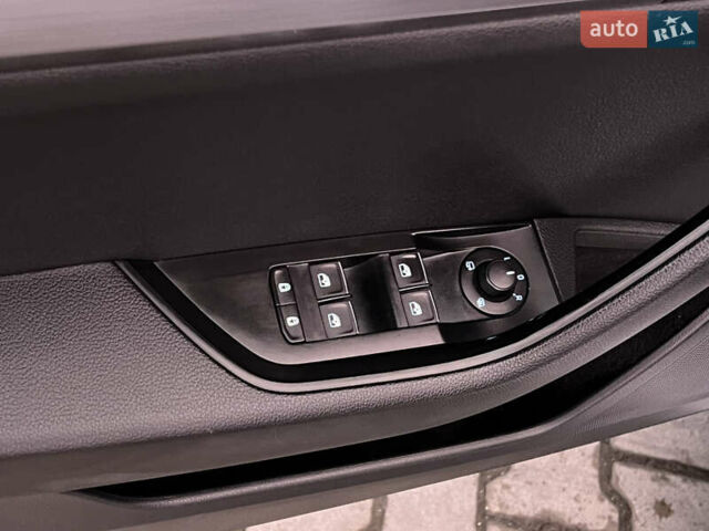 Серый Шкода Суперб, объемом двигателя 2 л и пробегом 302 тыс. км за 20200 $, фото 13 на Automoto.ua