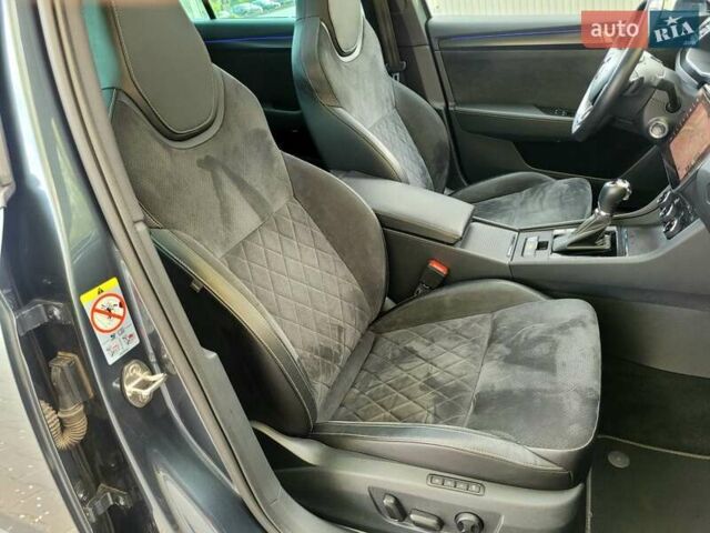 Сірий Шкода Суперб, об'ємом двигуна 2 л та пробігом 224 тис. км за 25999 $, фото 26 на Automoto.ua