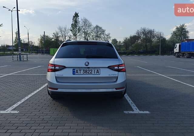 Серый Шкода Суперб, объемом двигателя 1.97 л и пробегом 278 тыс. км за 16650 $, фото 5 на Automoto.ua