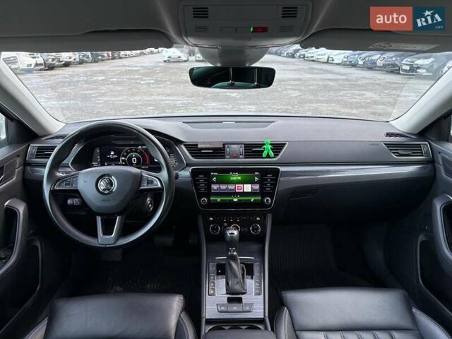 Серый Шкода Суперб, объемом двигателя 2 л и пробегом 128 тыс. км за 28390 $, фото 42 на Automoto.ua