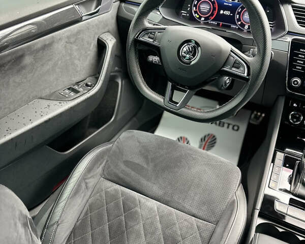 Серый Шкода Суперб, объемом двигателя 1.97 л и пробегом 127 тыс. км за 29999 $, фото 18 на Automoto.ua
