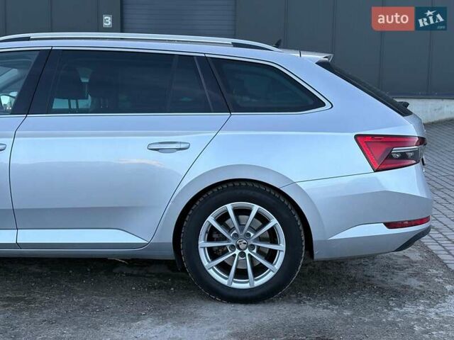 Серый Шкода Суперб, объемом двигателя 2 л и пробегом 128 тыс. км за 28390 $, фото 12 на Automoto.ua