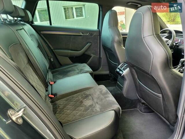 Сірий Шкода Суперб, об'ємом двигуна 2 л та пробігом 224 тис. км за 25999 $, фото 28 на Automoto.ua