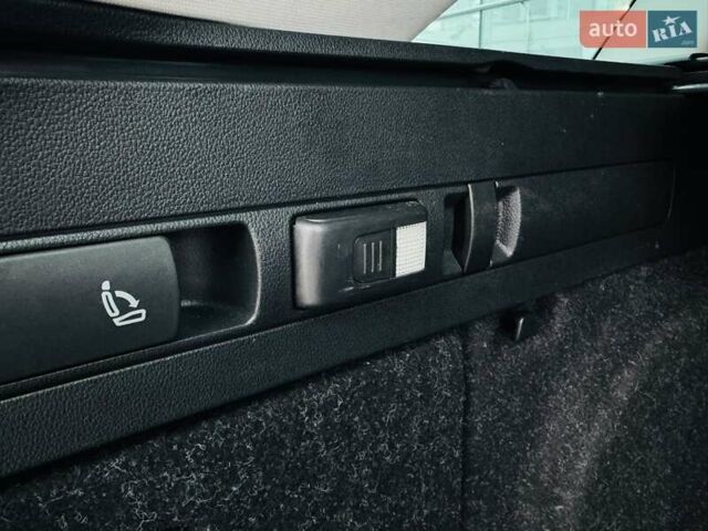 Сірий Шкода Суперб, об'ємом двигуна 1.97 л та пробігом 148 тис. км за 31005 $, фото 15 на Automoto.ua