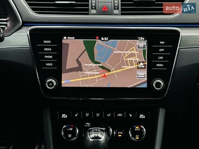 Сірий Шкода Суперб, об'ємом двигуна 1.97 л та пробігом 148 тис. км за 31005 $, фото 22 на Automoto.ua